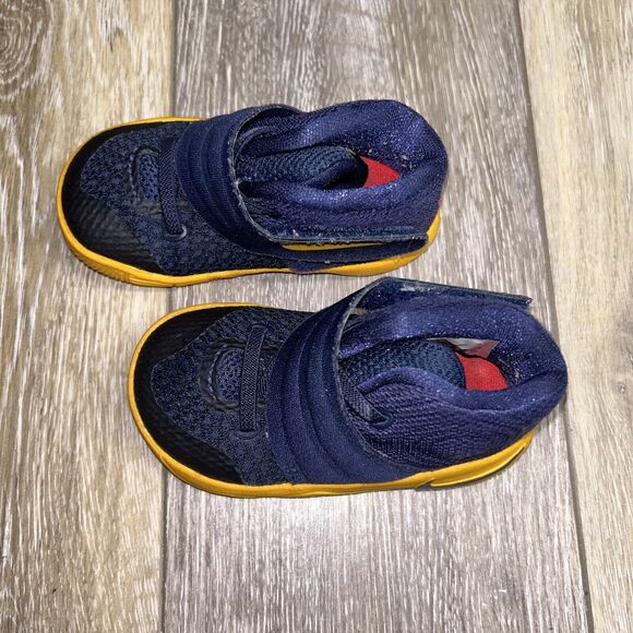 Nike Kyrie 2 Blue Yellow Toddler Youth US Size 5C Basketball Shoes 827281-447 - Picture 6 of 11